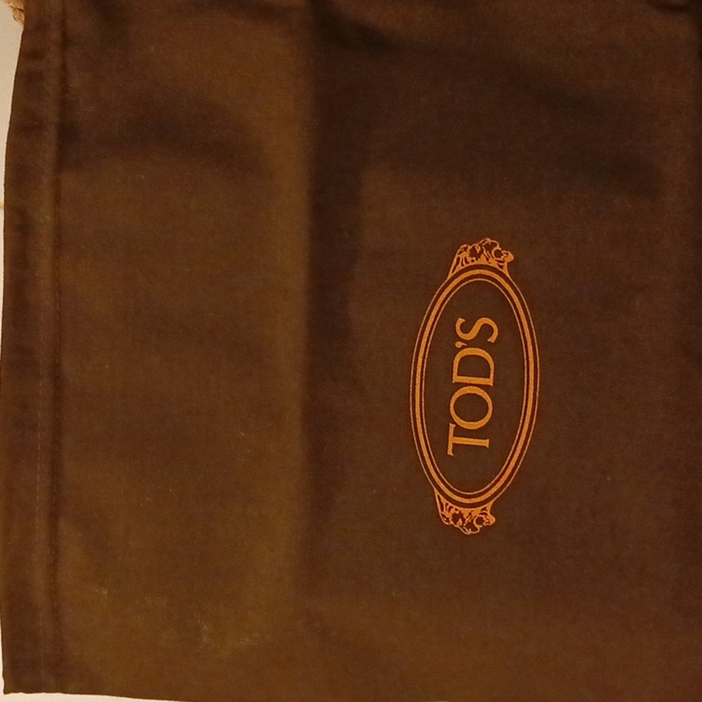 Shoes - Picture 3 of 4